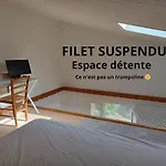 A 200 M De La Avec Terrasse Et Parking
