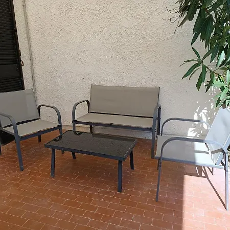 Vakantiehuis A 200 M De La Avec Terrasse Et Parking