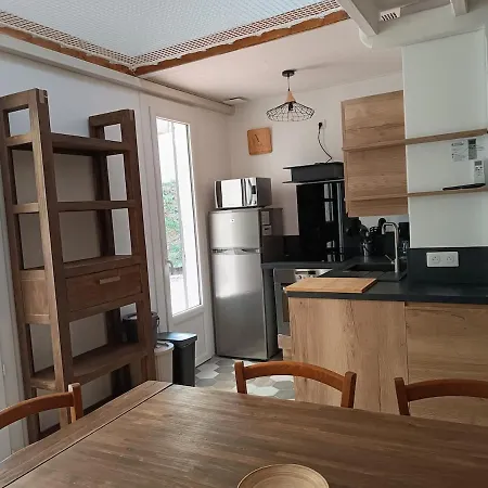 Vakantiehuis A 200 M De La Avec Terrasse Et Parking *